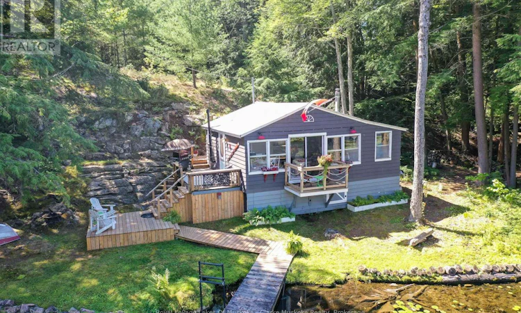 38 130 Severn River Island