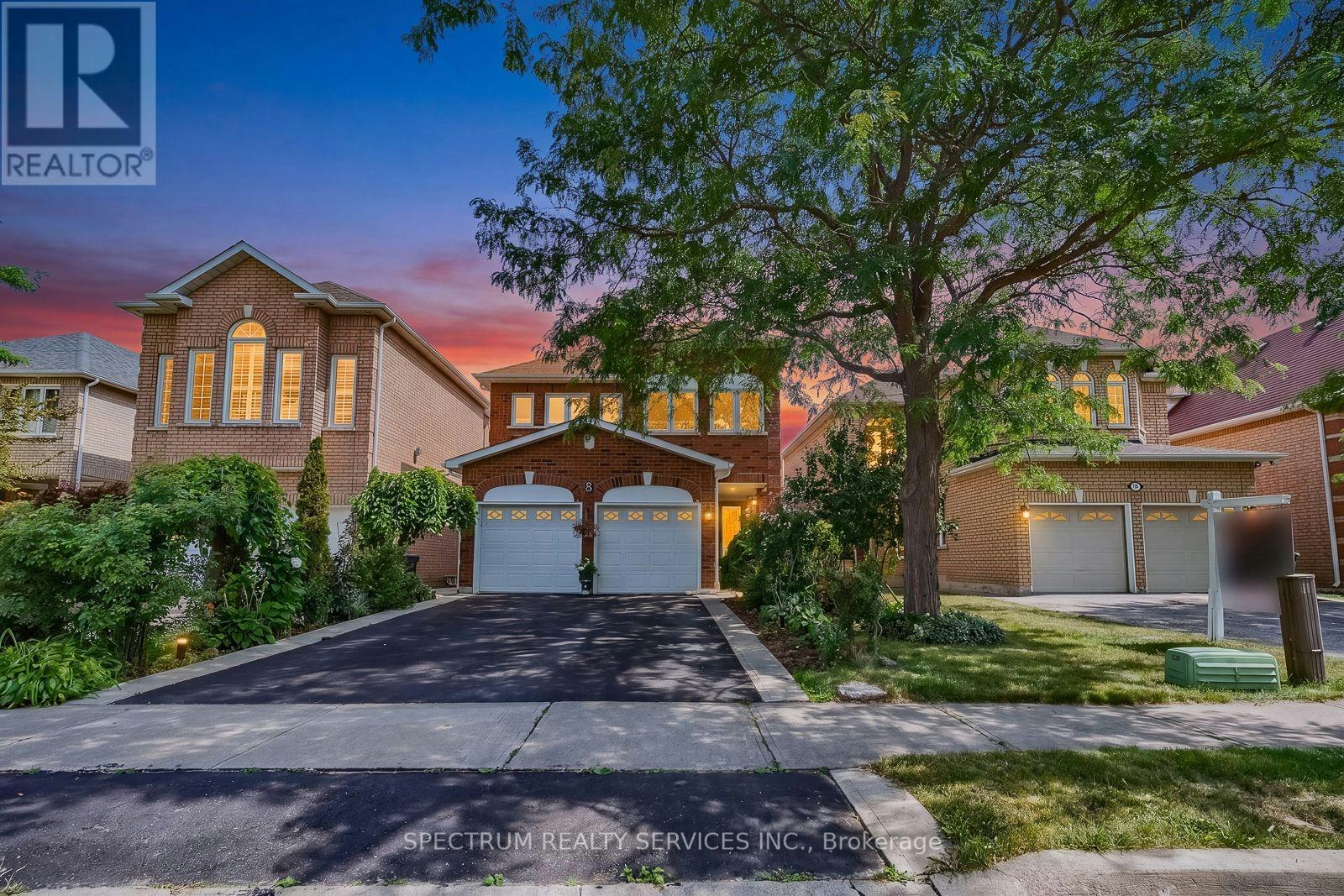 8 Sweet Briar Lane, Brampton, ON, L6Z 4V3