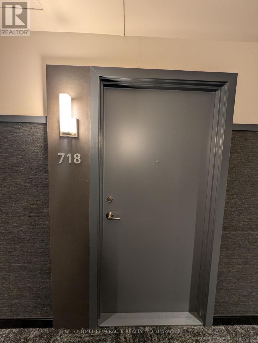 718-2485 Eglinton Avenue W, Mississauga, ON, L5M 2V8