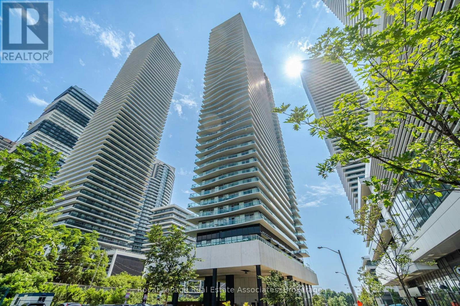 2301-33 Shore Breeze Drive, Toronto, ON, M8V 0G1