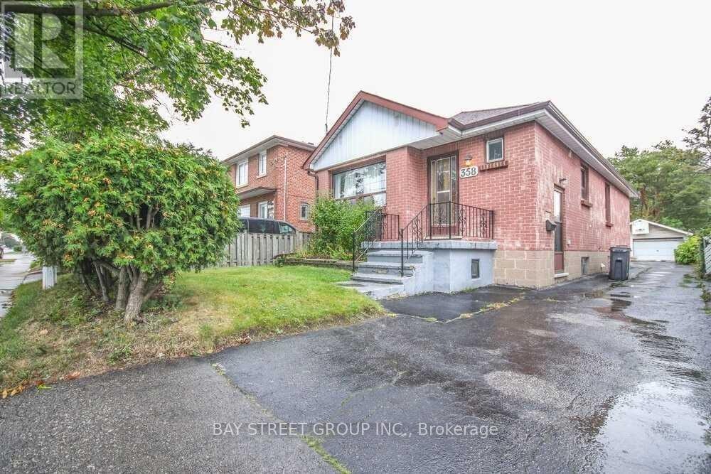 UPPER-358 Horner Avenue, Toronto, ON, M8W 1Z9
