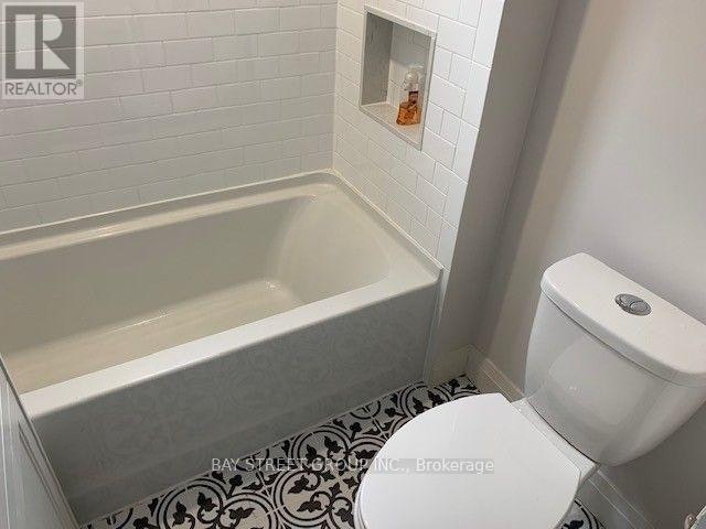 UPPER-358 Horner Avenue, Toronto, ON, M8W 1Z9 - 11