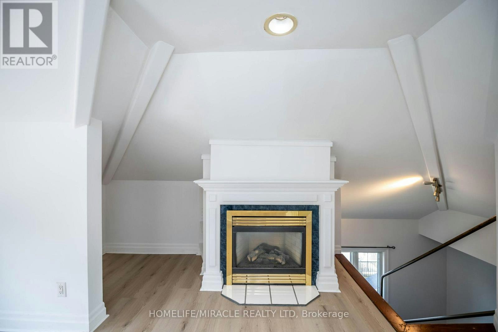 2-4975 Mcrae Street, Niagara Falls, ON, L2E 1P2 - 16