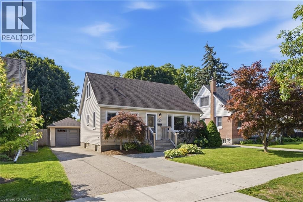 20 Hillview Street, Kitchener, ON, N2H 5P8