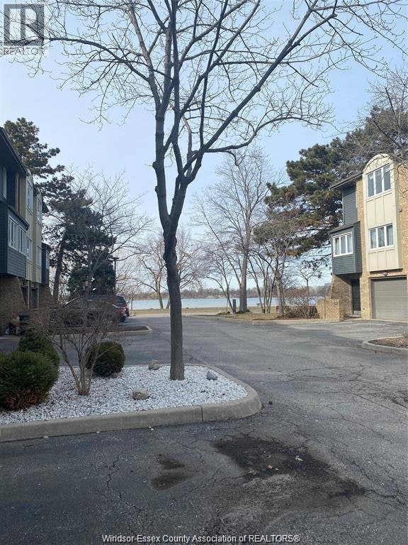 5-3925 Riverside Drive, Windsor, ON, N8Y 1B1 - 24