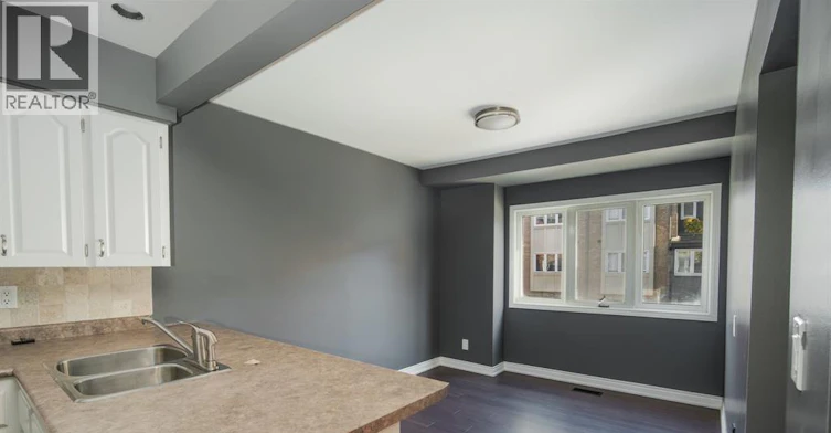 5-3925 Riverside Drive, Windsor, ON, N8Y 1B1 - 4