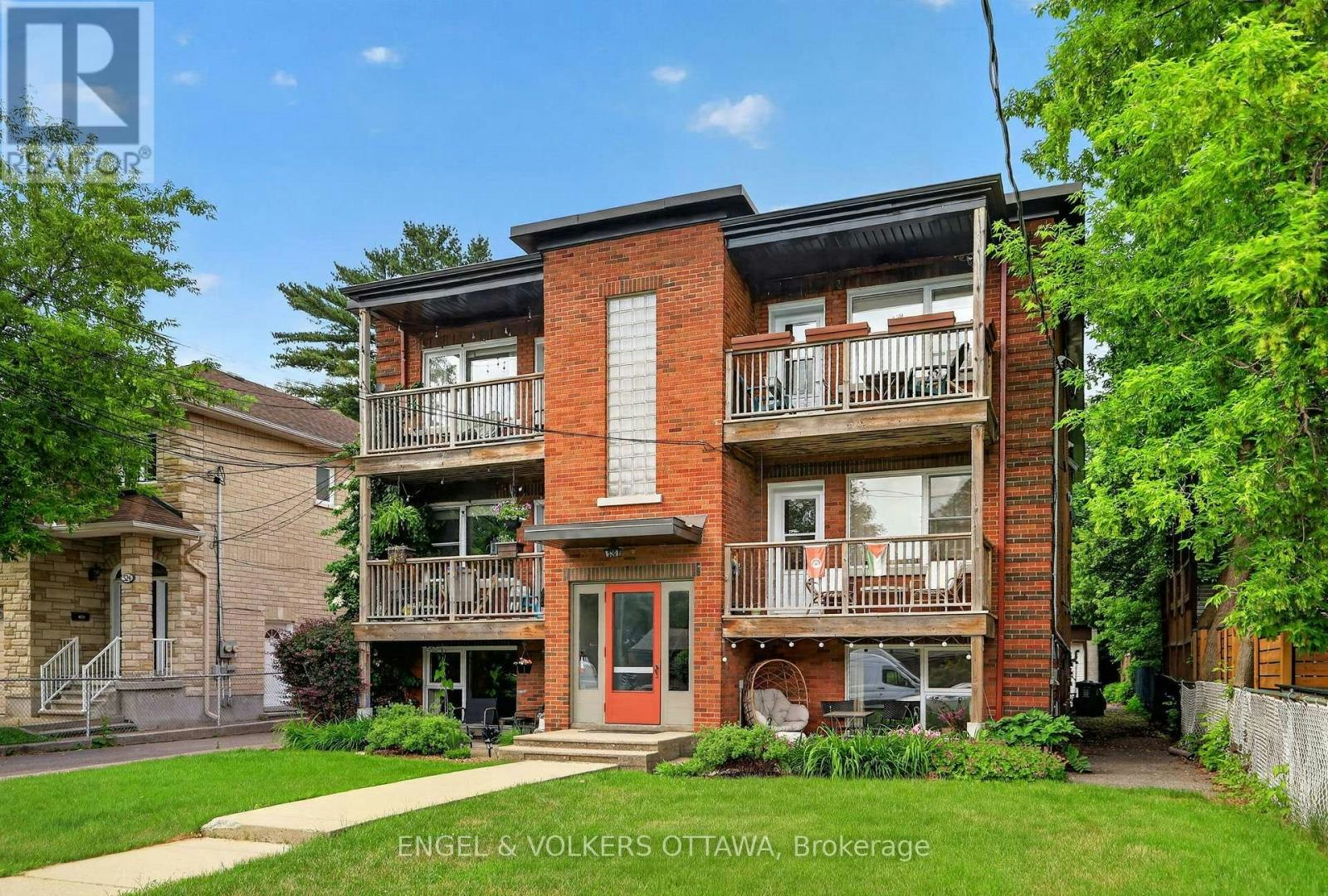 520 Hilson Avenue, Ottawa, ON, K1Z 6C8