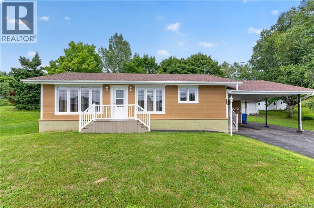 1535 Des Pionniers Avenue, Balmoral, NB, E8E 1B9