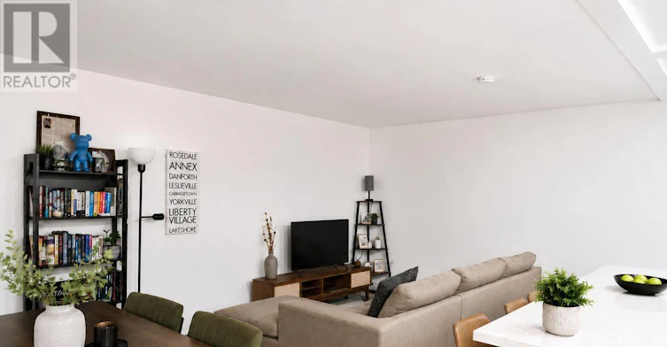 107-4 Sherbourne Street N, Toronto, ON, M4W 2T1 - 3
