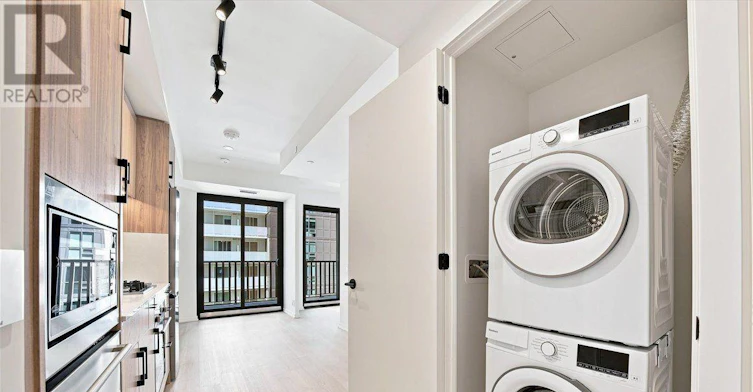 1410-109 Erskine Avenue, Toronto, ON, M4P 0G8 - 4