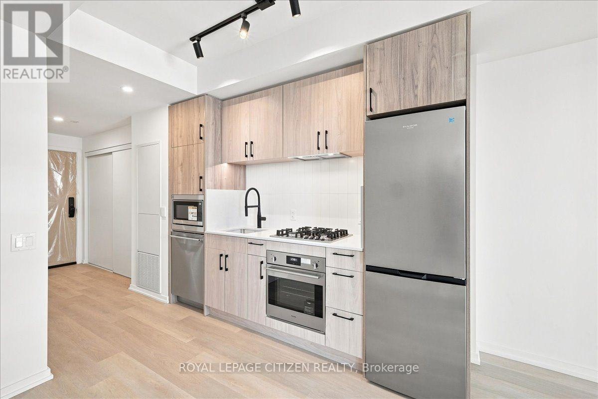 1410-109 Erskine Avenue, Toronto, ON, M4P 0G8 - 10