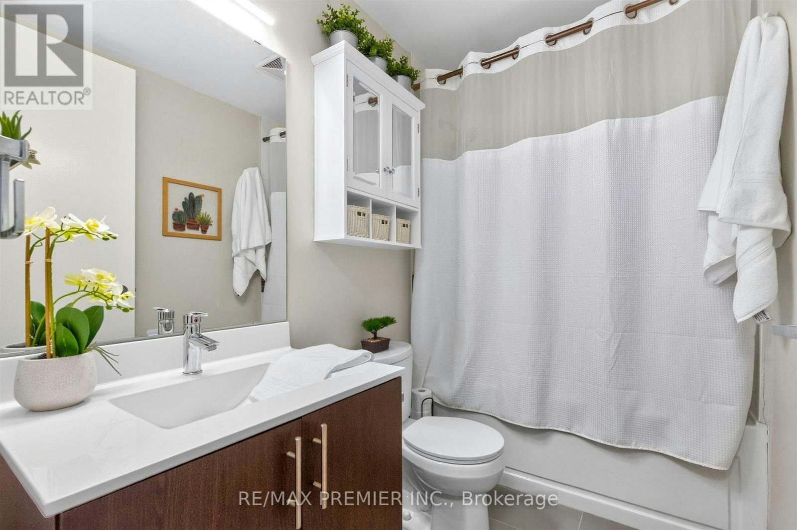 2133-165 Legion Road N, Toronto, ON, M8Y 0B3 - 17