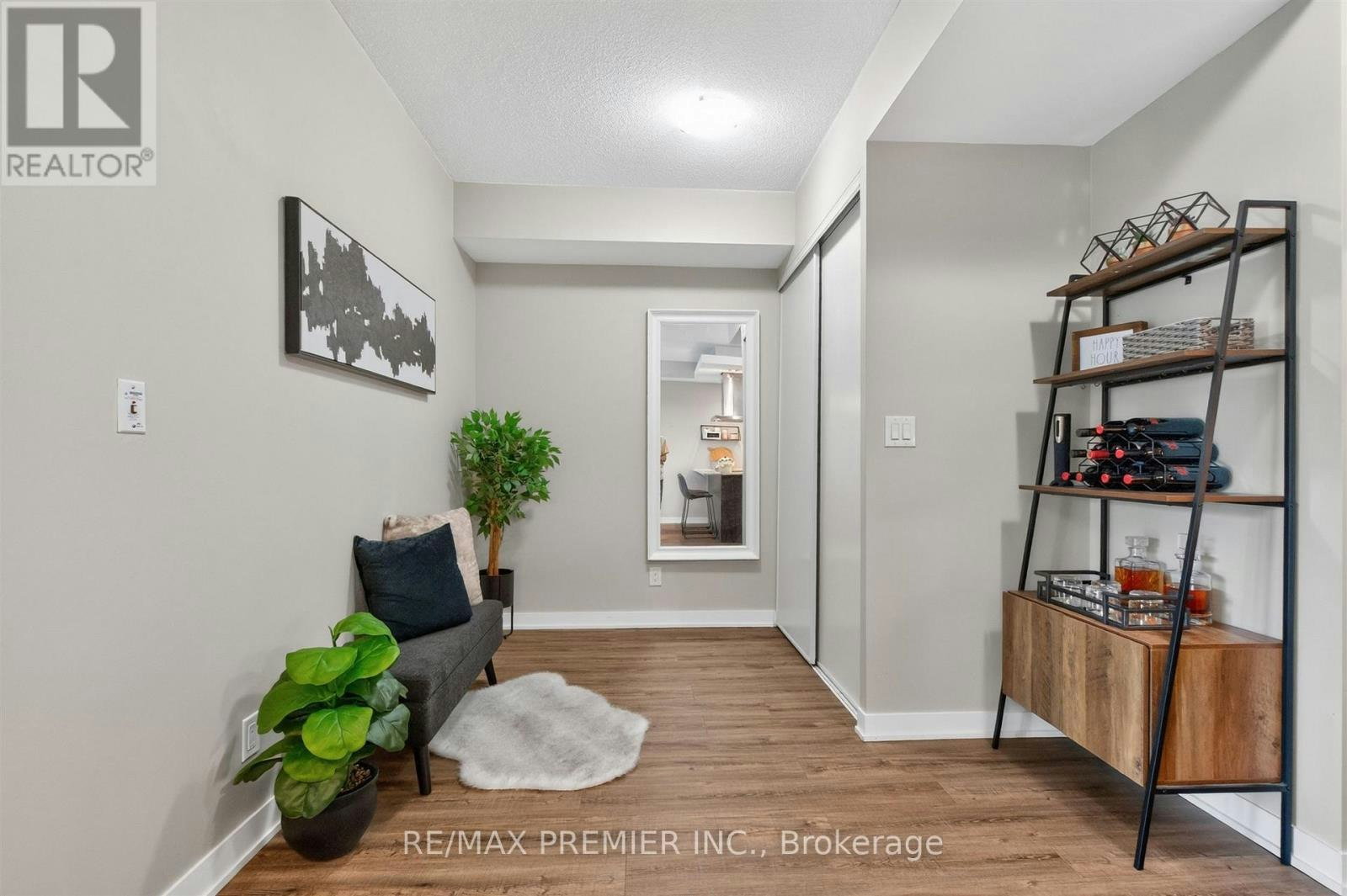 2133-165 Legion Road N, Toronto, ON, M8Y 0B3 - 5