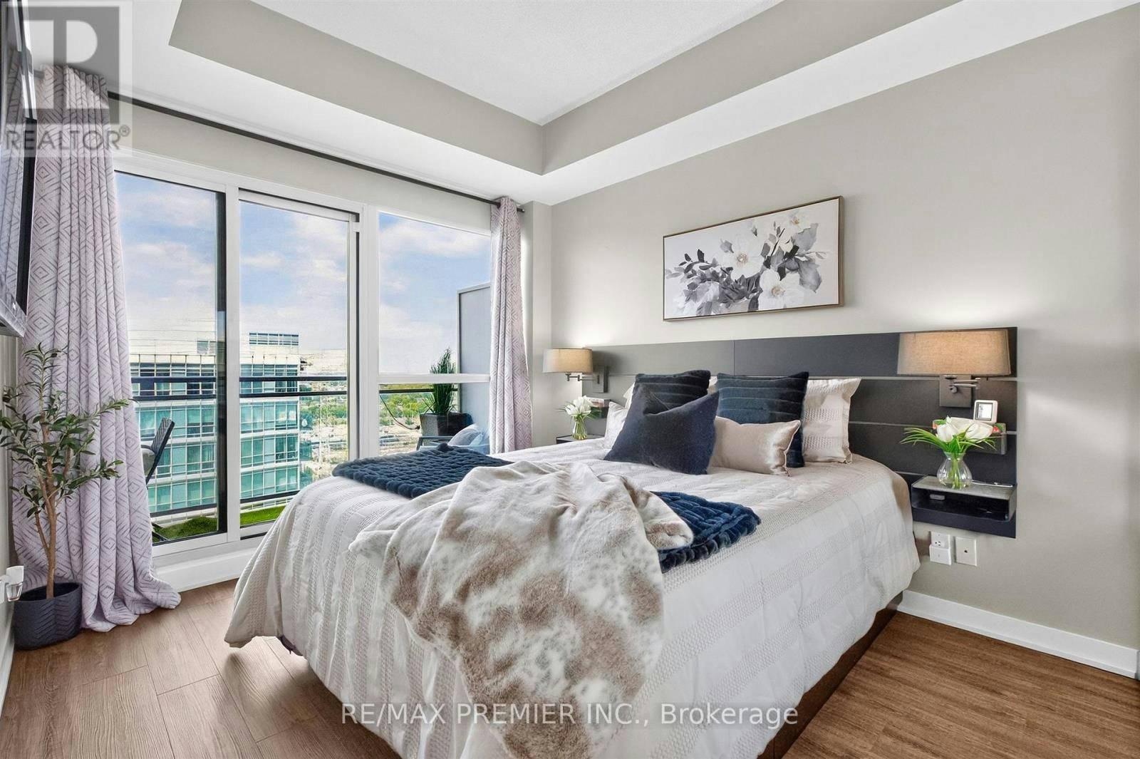 2133-165 Legion Road N, Toronto, ON, M8Y 0B3 - 16