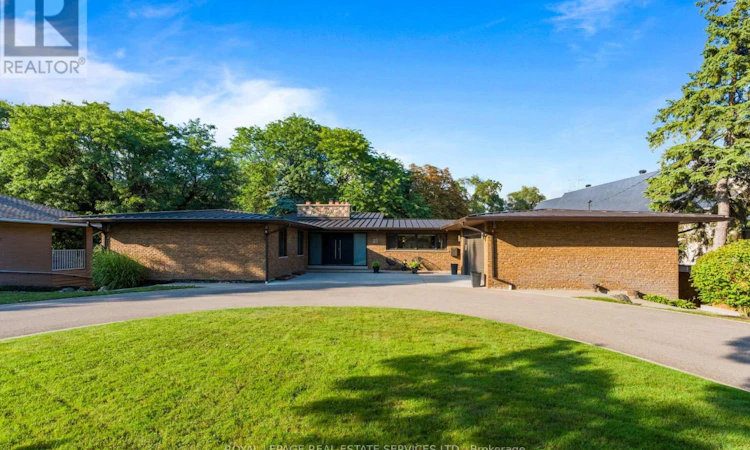 23 Lorraine Gardens