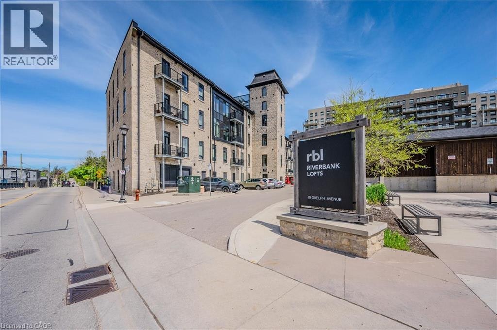 202-19 Guelph Avenue, Cambridge, ON, N3C 1A2