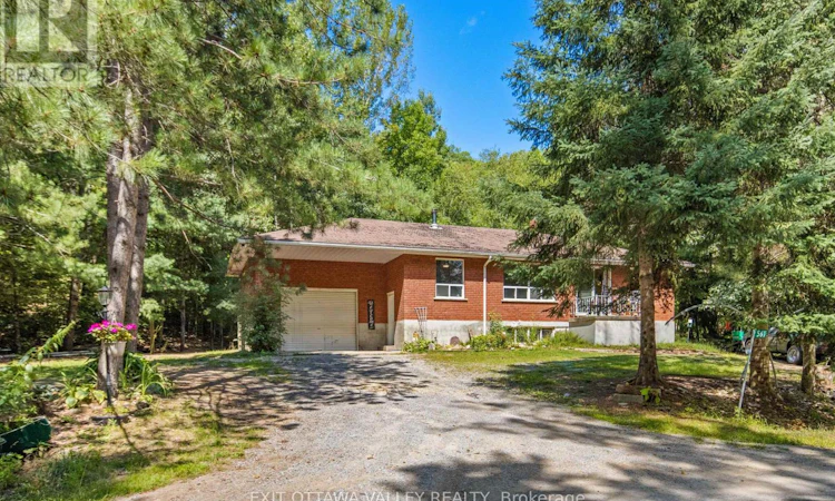 561 Long Lake Road