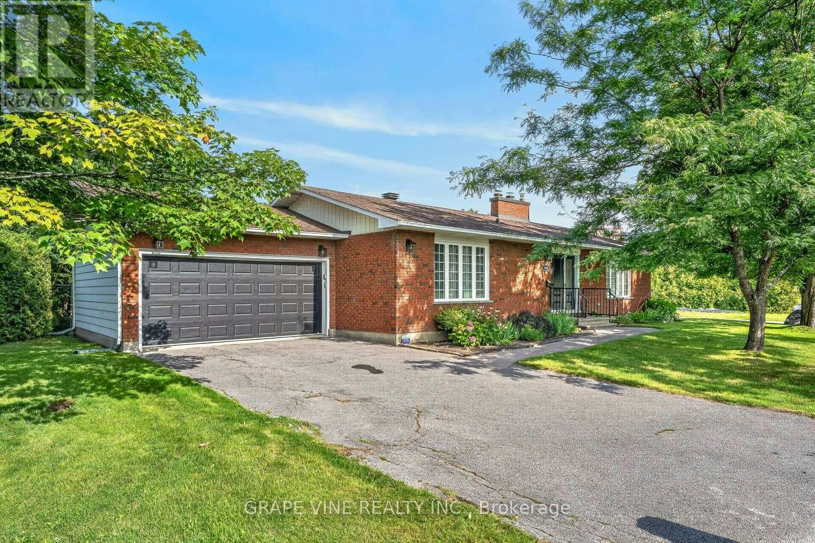 1486 Ridgebrook Drive, Ottawa, ON, K1B 4H1