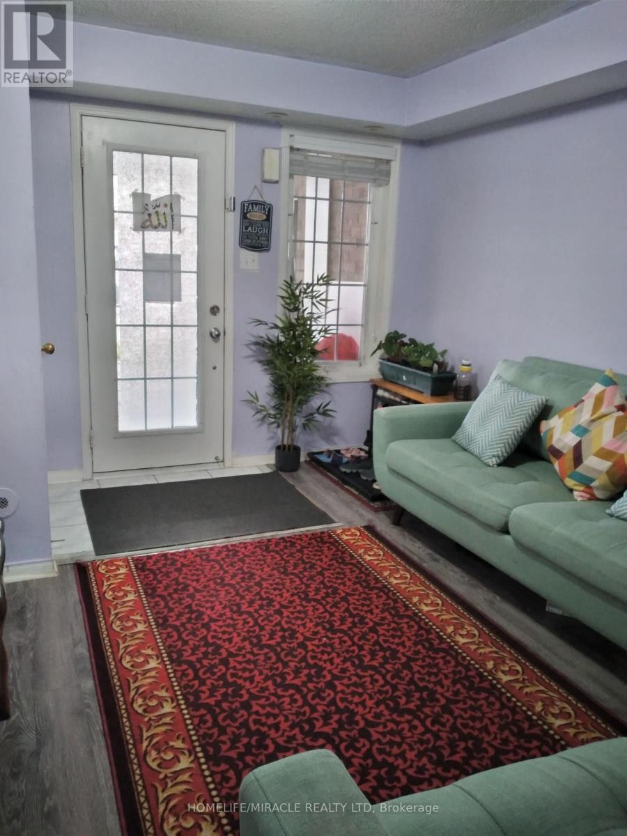 12-200 Mclevin Avenue, Toronto, ON, M1B 6C8 - 2