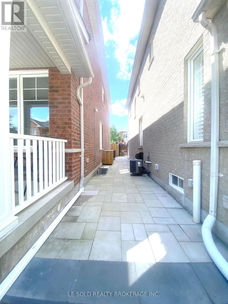 BSMT-56 Waite Crescent, Whitchurch-Stouffville, ON, L4A 0B8 - 4