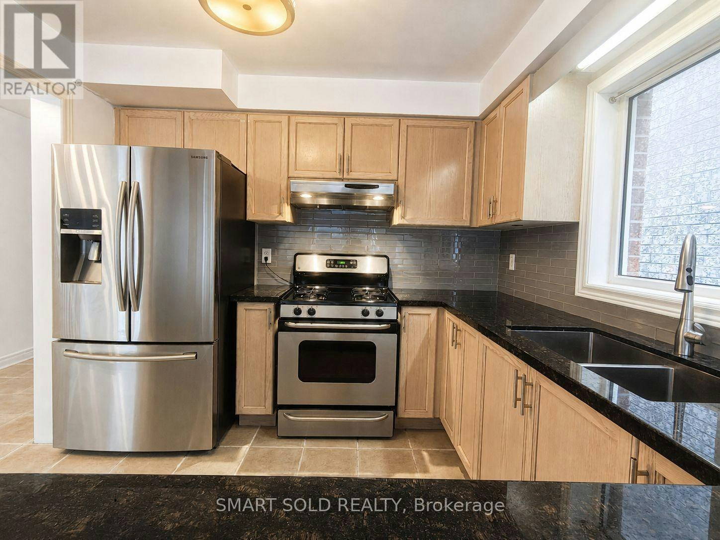 52 Royalpark Way, Vaughan, ON, L4H 1J5 - 8