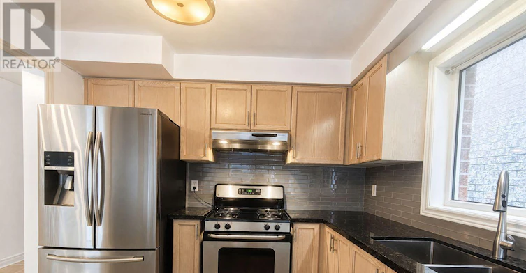 52 Royalpark Way, Vaughan, ON, L4H 1J5 - 8