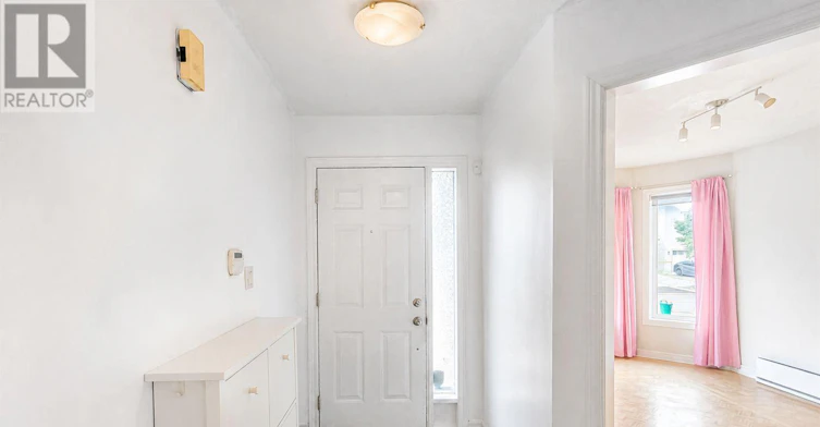 52 Royalpark Way, Vaughan, ON, L4H 1J5 - 3