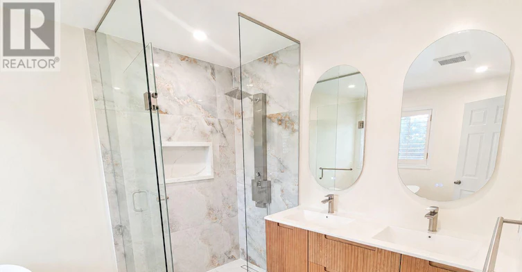 52 Royalpark Way, Vaughan, ON, L4H 1J5 - 14