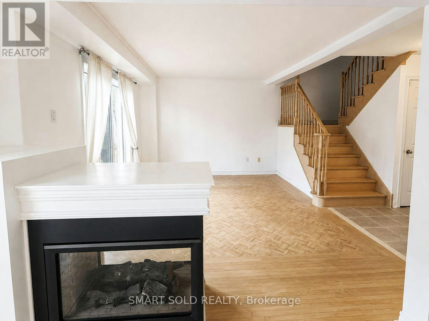 52 Royalpark Way, Vaughan, ON, L4H 1J5 - 11