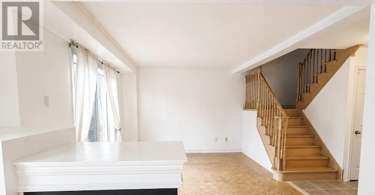52 Royalpark Way, Vaughan, ON, L4H 1J5 - 11