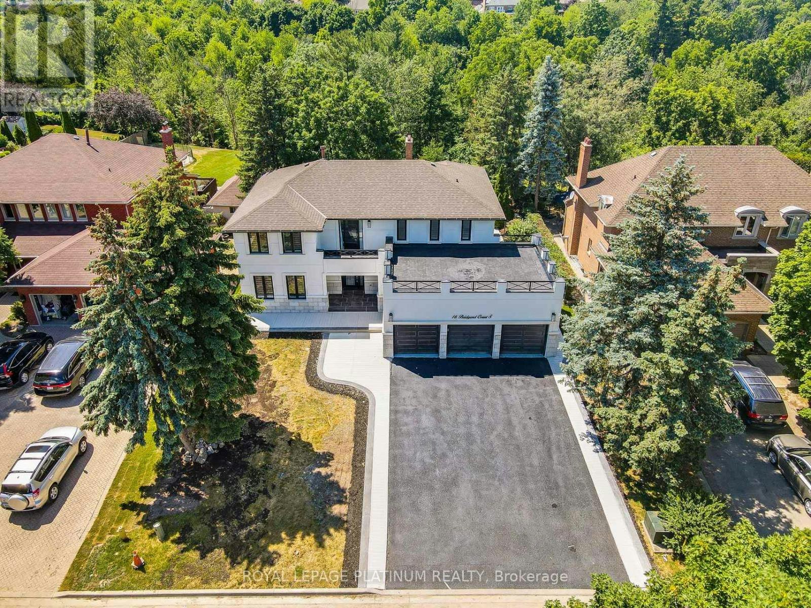 16 Bridgend Court S, Vaughan, ON, L4L 3L3