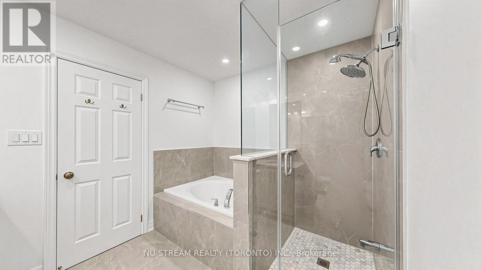 15-19 Maytime Way, Markham, ON, L6C 0N5 - 21