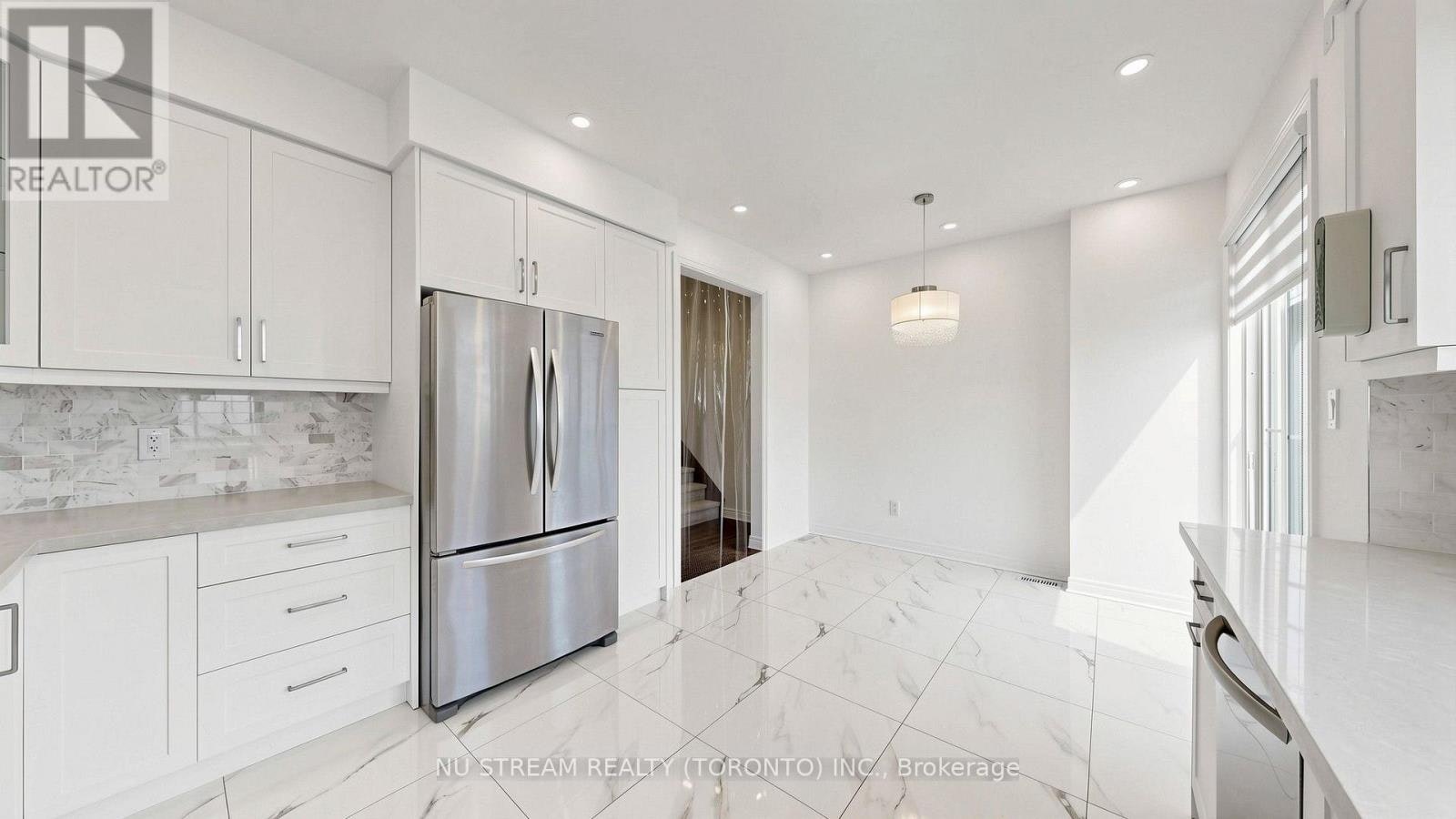 15-19 Maytime Way, Markham, ON, L6C 0N5 - 13