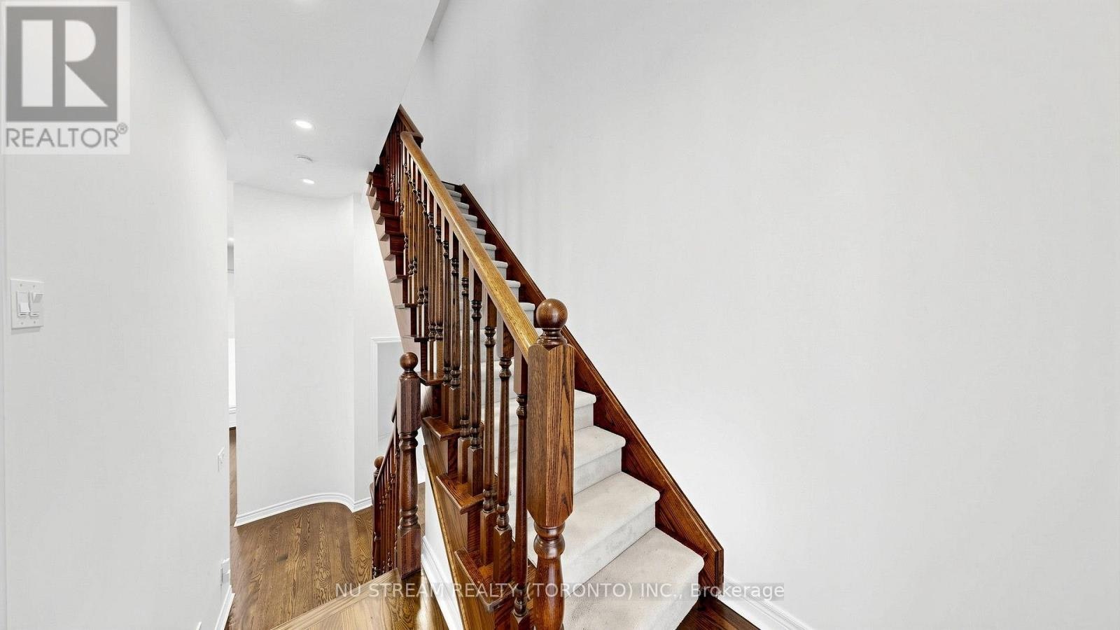 15-19 Maytime Way, Markham, ON, L6C 0N5 - 16