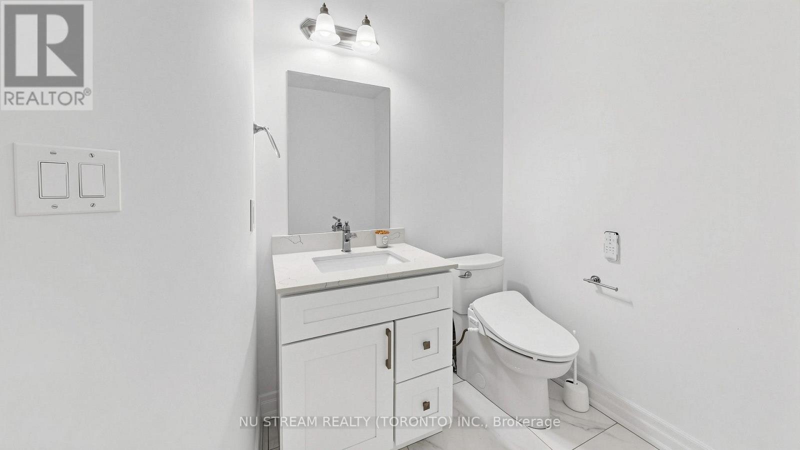 15-19 Maytime Way, Markham, ON, L6C 0N5 - 15