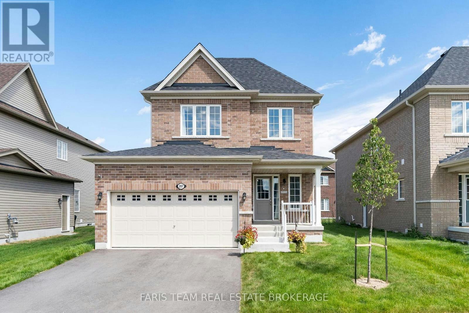 207 Cubitt Street, Clearview, ON, L0M 1S0
