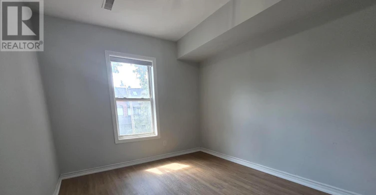223 Fairview Avenue, Toronto, ON, M6P 3A6 - 6