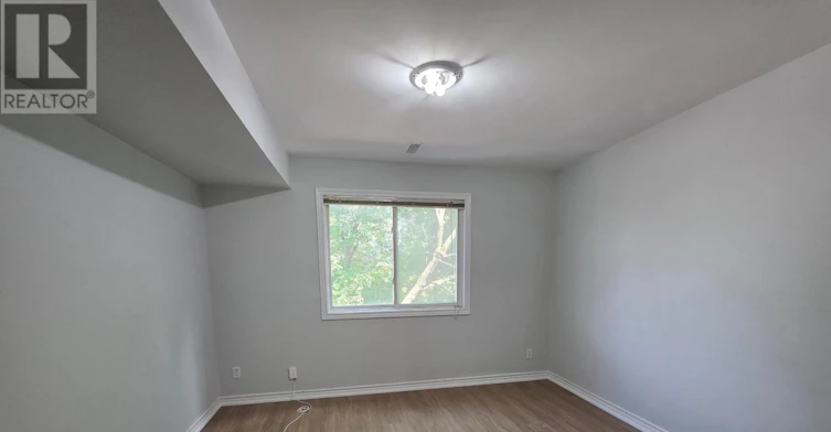 223 Fairview Avenue, Toronto, ON, M6P 3A6 - 4