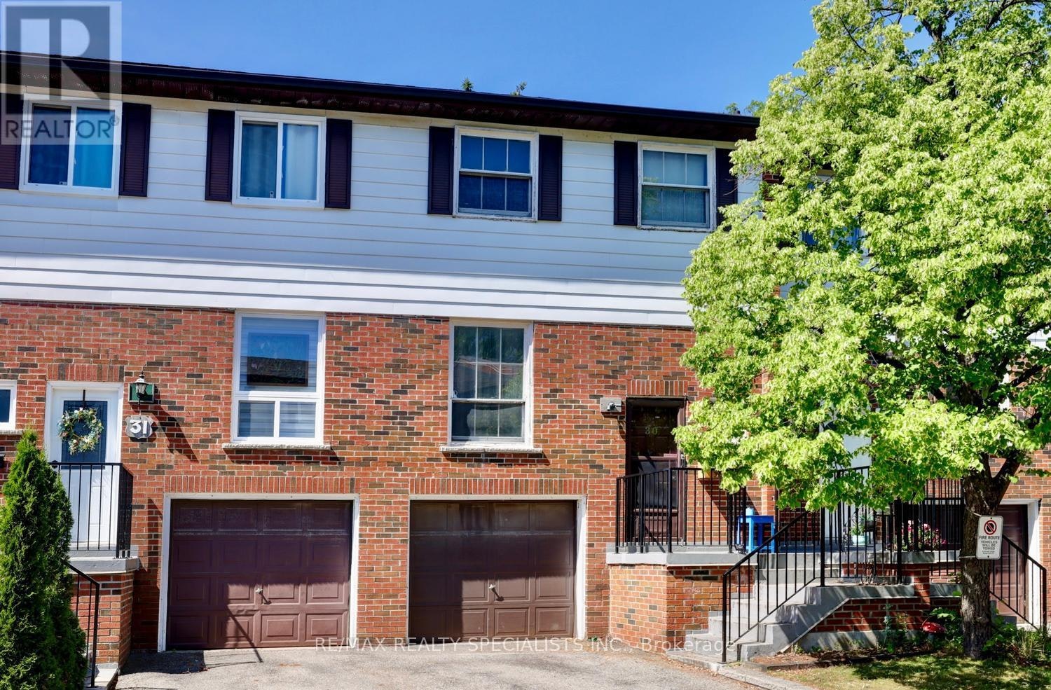 30-2445 Homelands Drive, Mississauga, ON, L5K 2C6