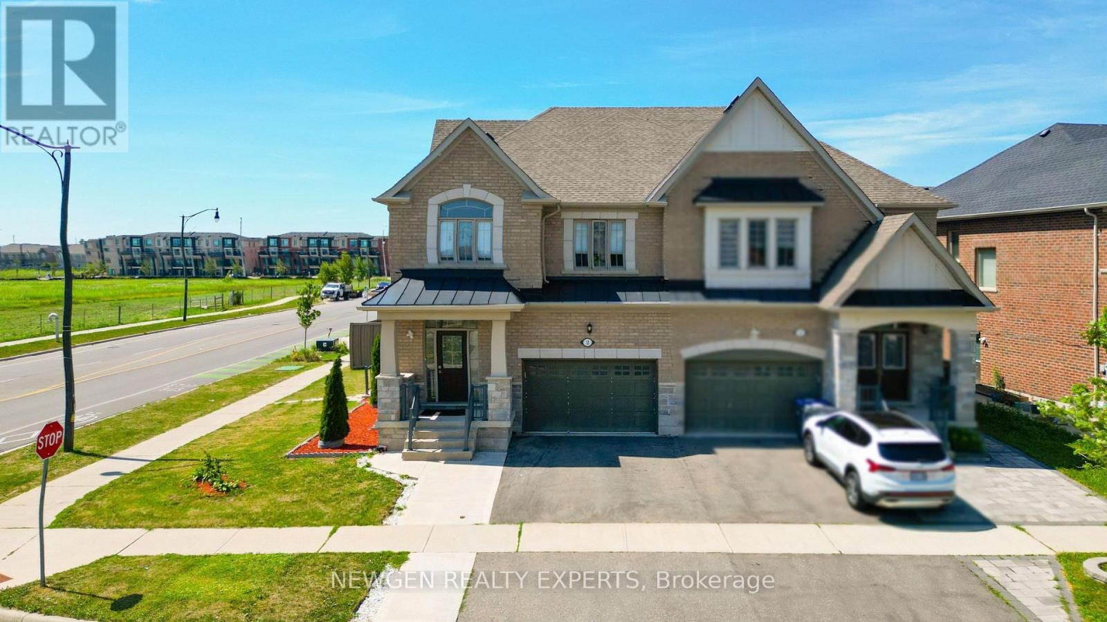 2 Rangemore Road, Brampton, ON, L7A 4V8