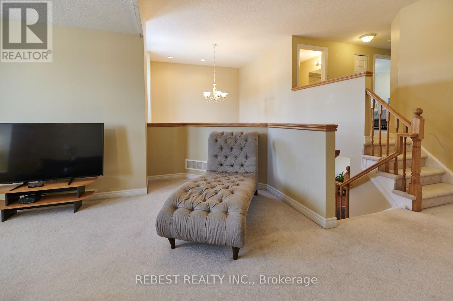 655 Interlaken Drive, Waterloo, ON, N2T 2Y5 - 25
