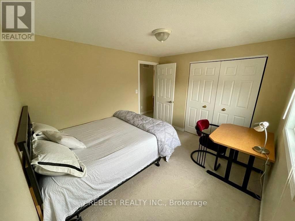 655 Interlaken Drive, Waterloo, ON, N2T 2Y5 - 32