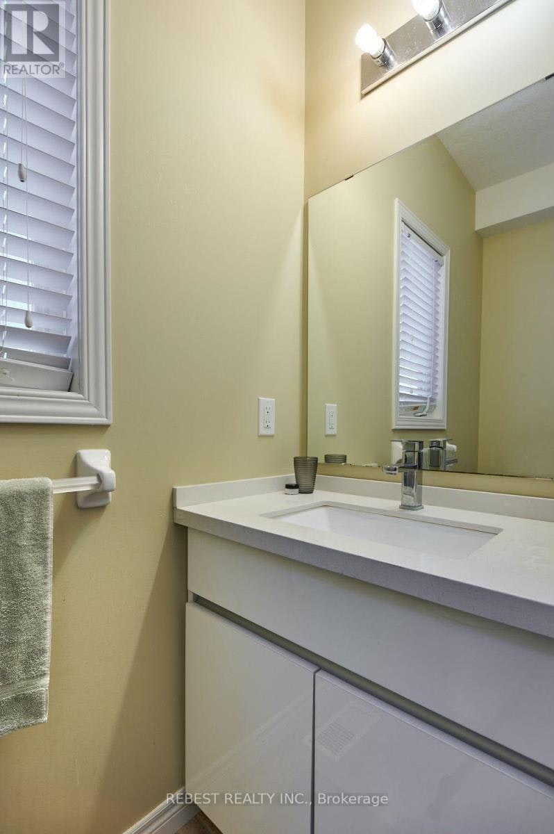 655 Interlaken Drive, Waterloo, ON, N2T 2Y5 - 23