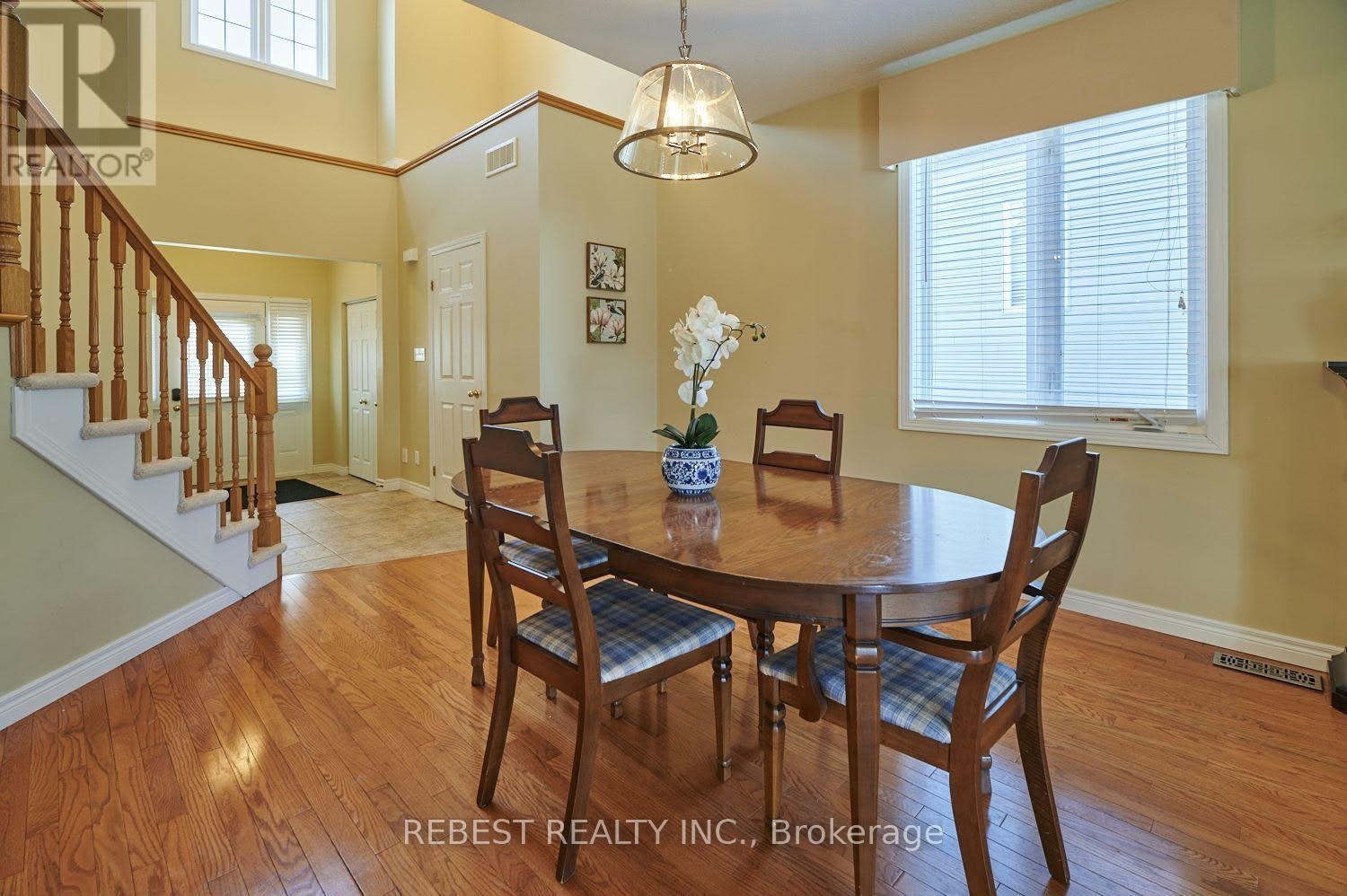 655 Interlaken Drive, Waterloo, ON, N2T 2Y5 - 5
