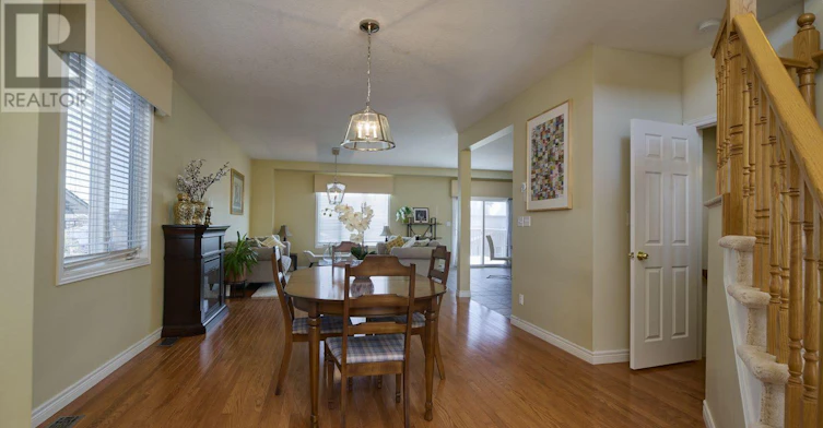 655 Interlaken Drive, Waterloo, ON, N2T 2Y5 - 8
