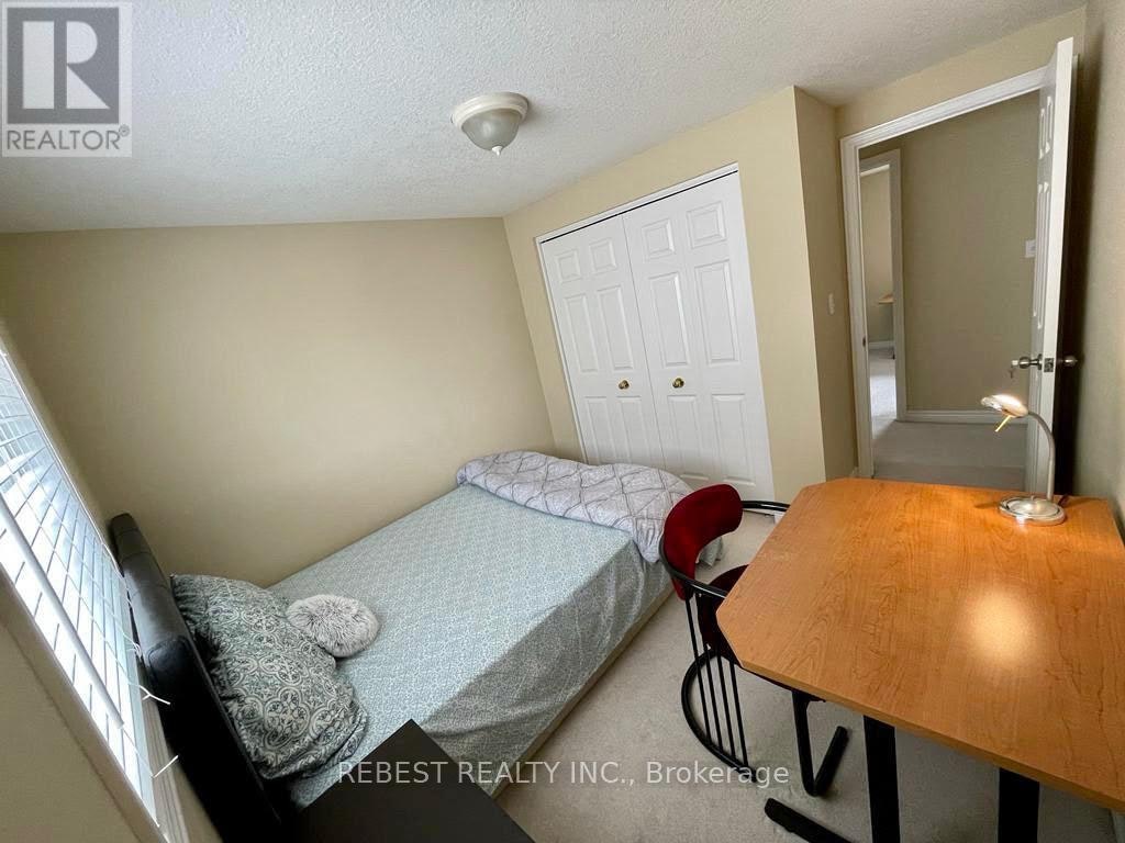 655 Interlaken Drive, Waterloo, ON, N2T 2Y5 - 27