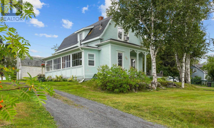 35 Westview Drive