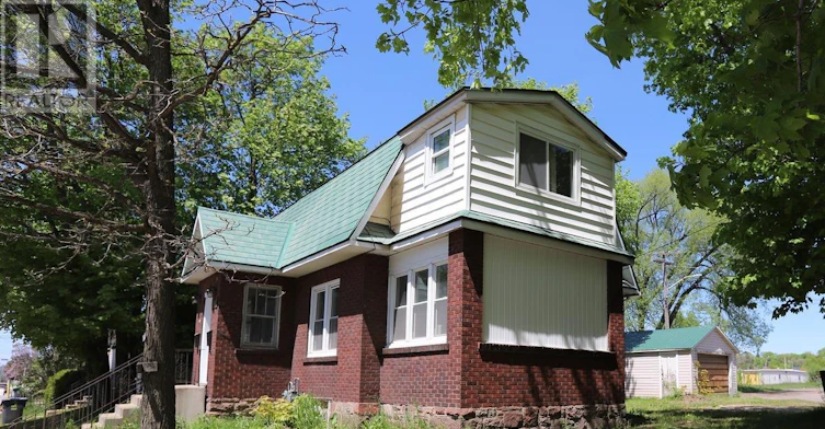 344 Wellington Street, Sault Ste. Marie, ON, P6A 2L9 - 4
