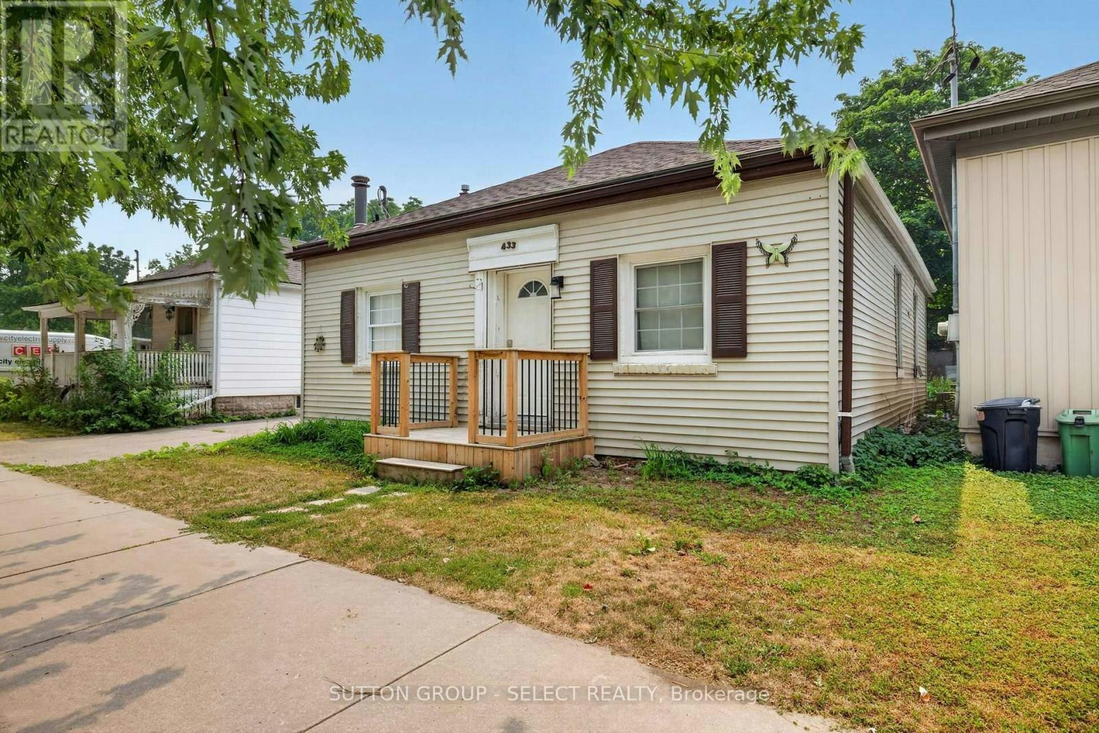 433 South Street, London, ON, N6B 1C1