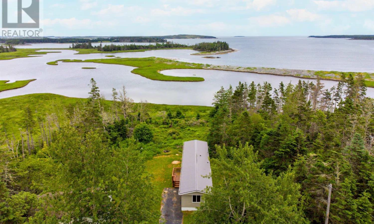2403 Ship Harbour Road West